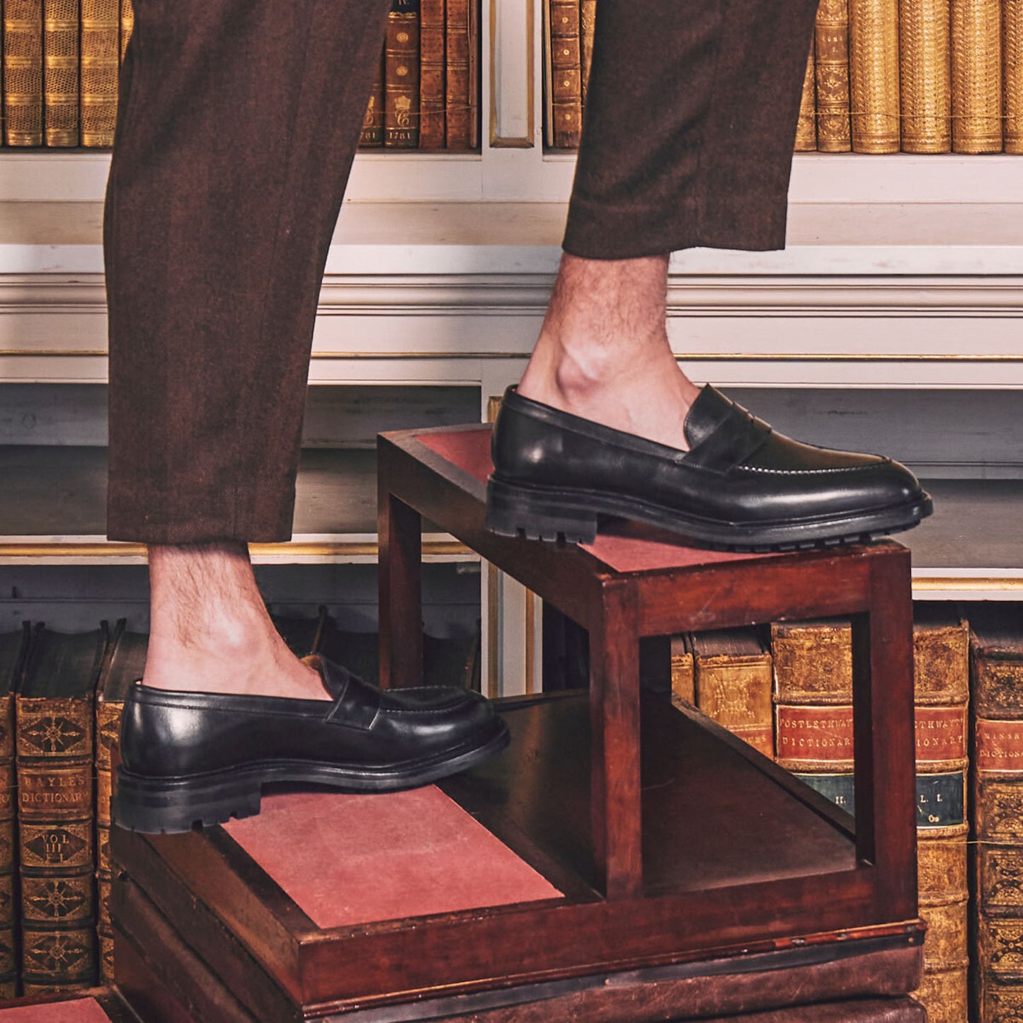 Product image for Herring Brighton mens rubber-soled loafers in black calf