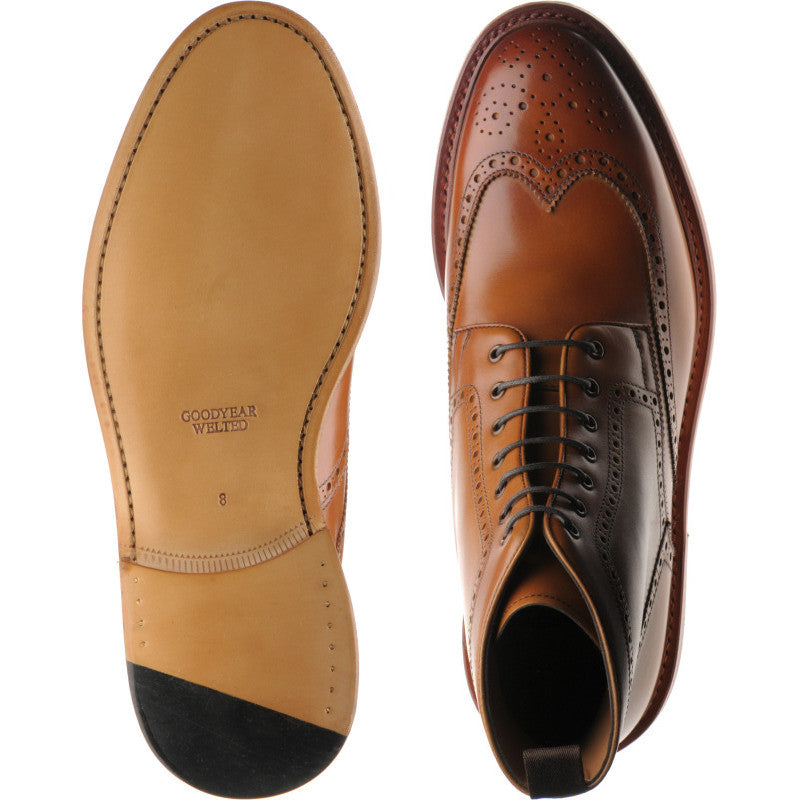Product image for Herring Hanbury mens brogue boots in tan calf