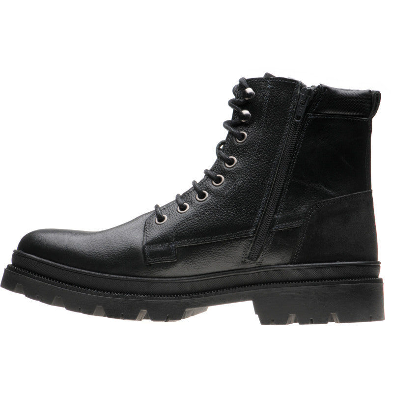 Product image for Herring Hawke in black grain