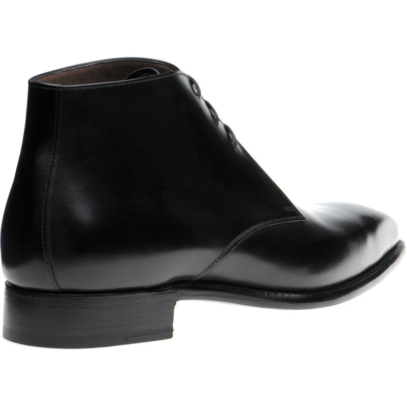 Product image for Herring Milner mens Chukka boots in black calf