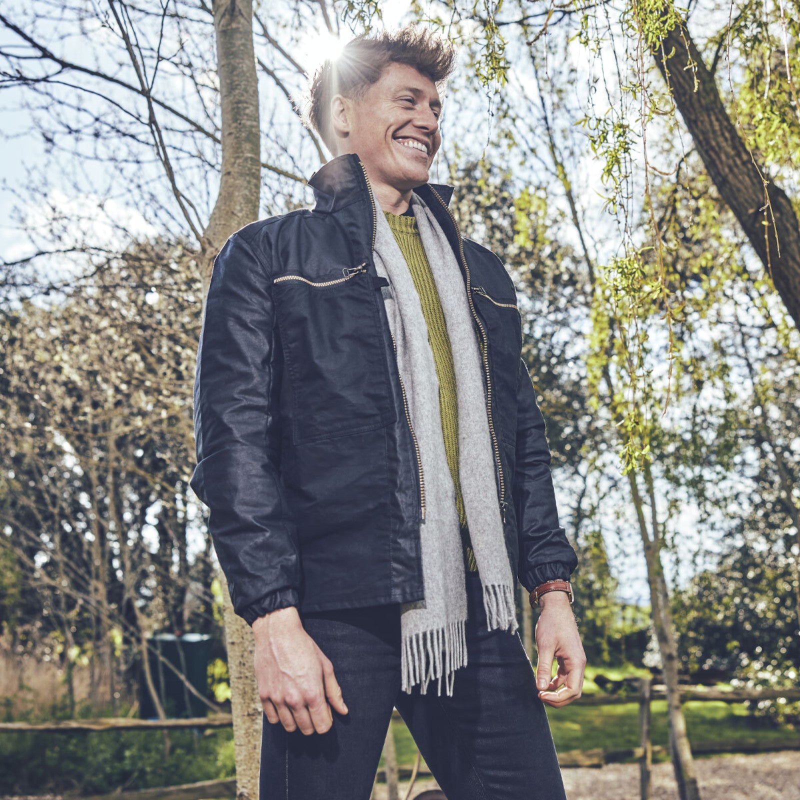 Product image for Herring Plain Cashmere Scarf in mid grey cashmere