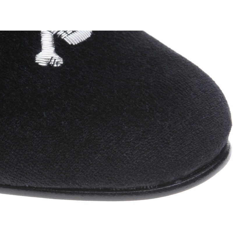 Product image for Herring Skull Slipper mens house shoes in black velvet