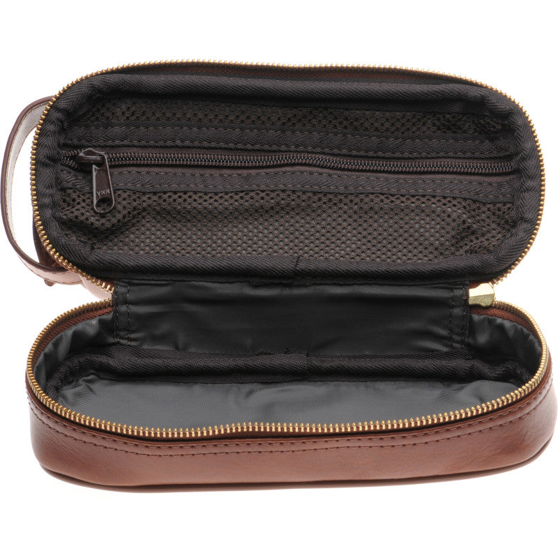 Product image for Herring Washbourne II (Washbag) in dark chestnut