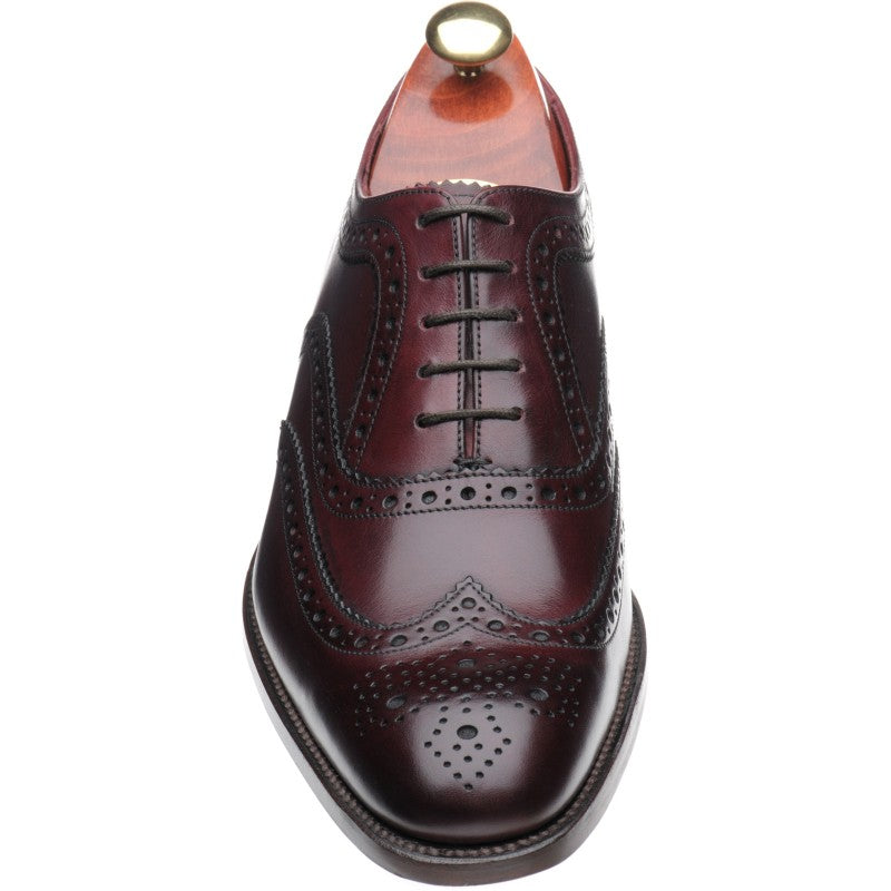 Product image for Loake Fearnley mens brogues in burgundy calf