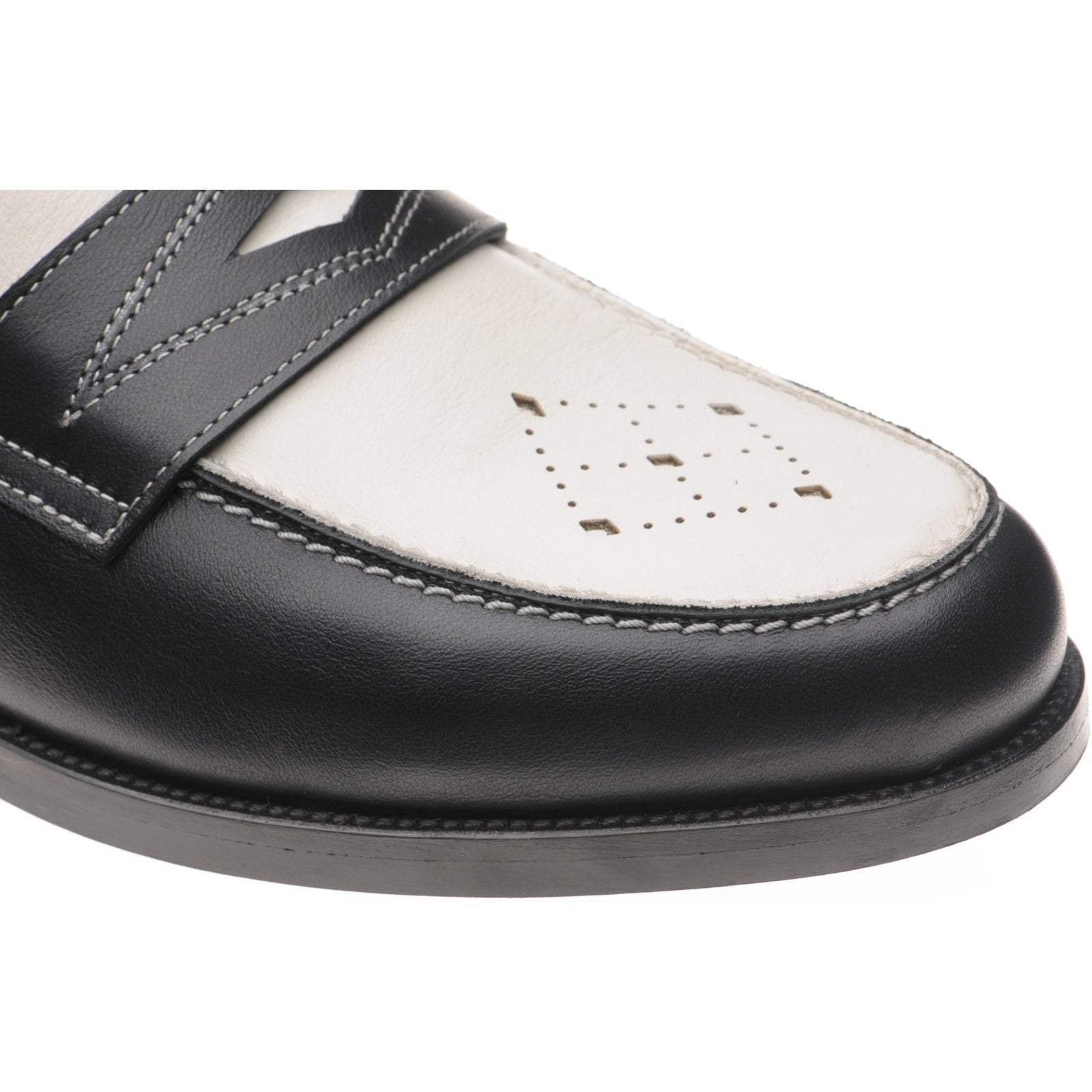 Product image for Wildsmith Model 110 in black and off white calf