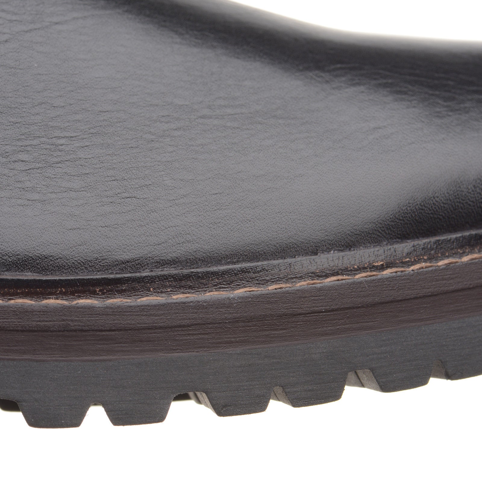 Product image for Herring Bragg mens rubber-soled Chelsea boots in black grain