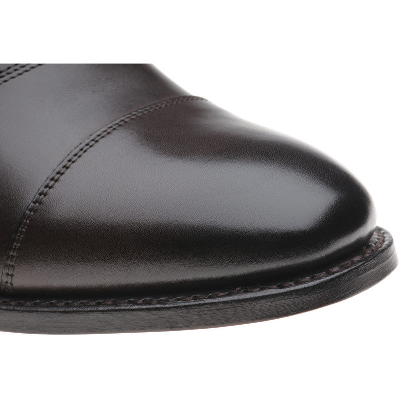 Product image for Herring Newcastle in dark chocolate calf