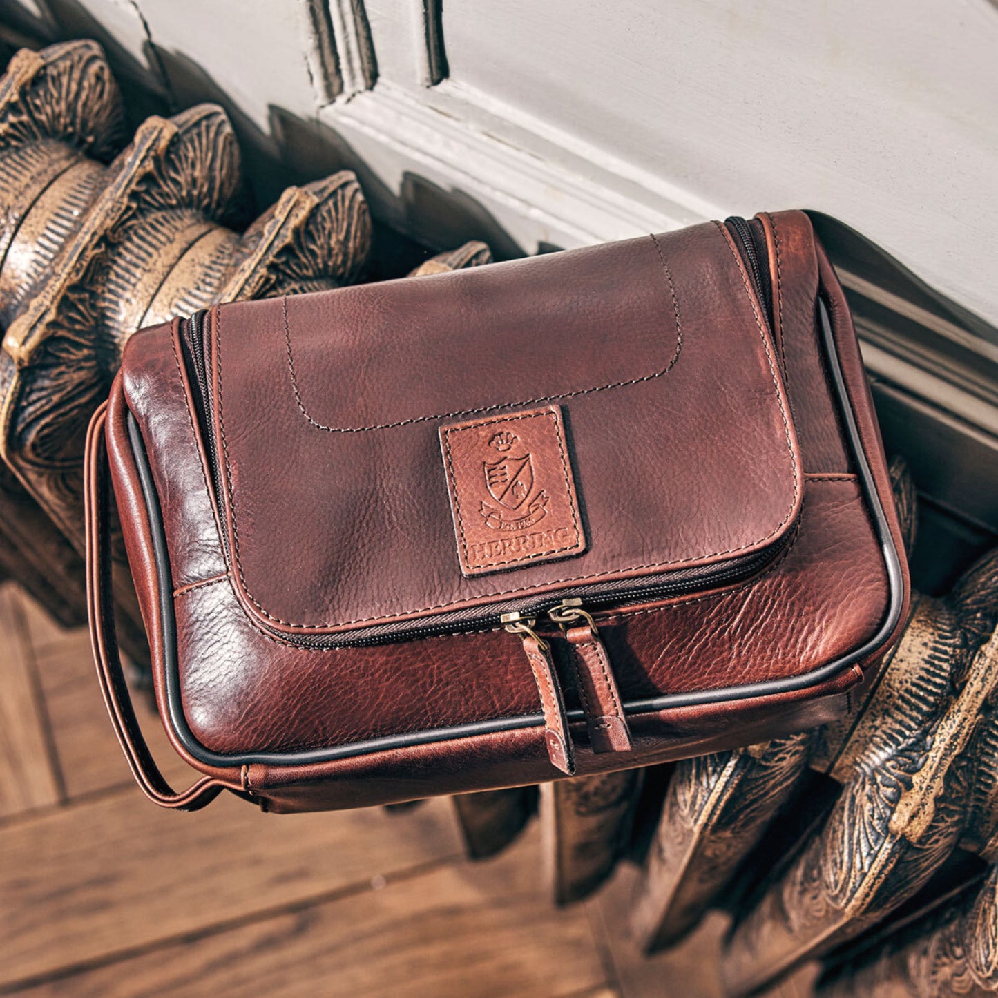 Product image for Herring Spruce Washbag in mahogany grain