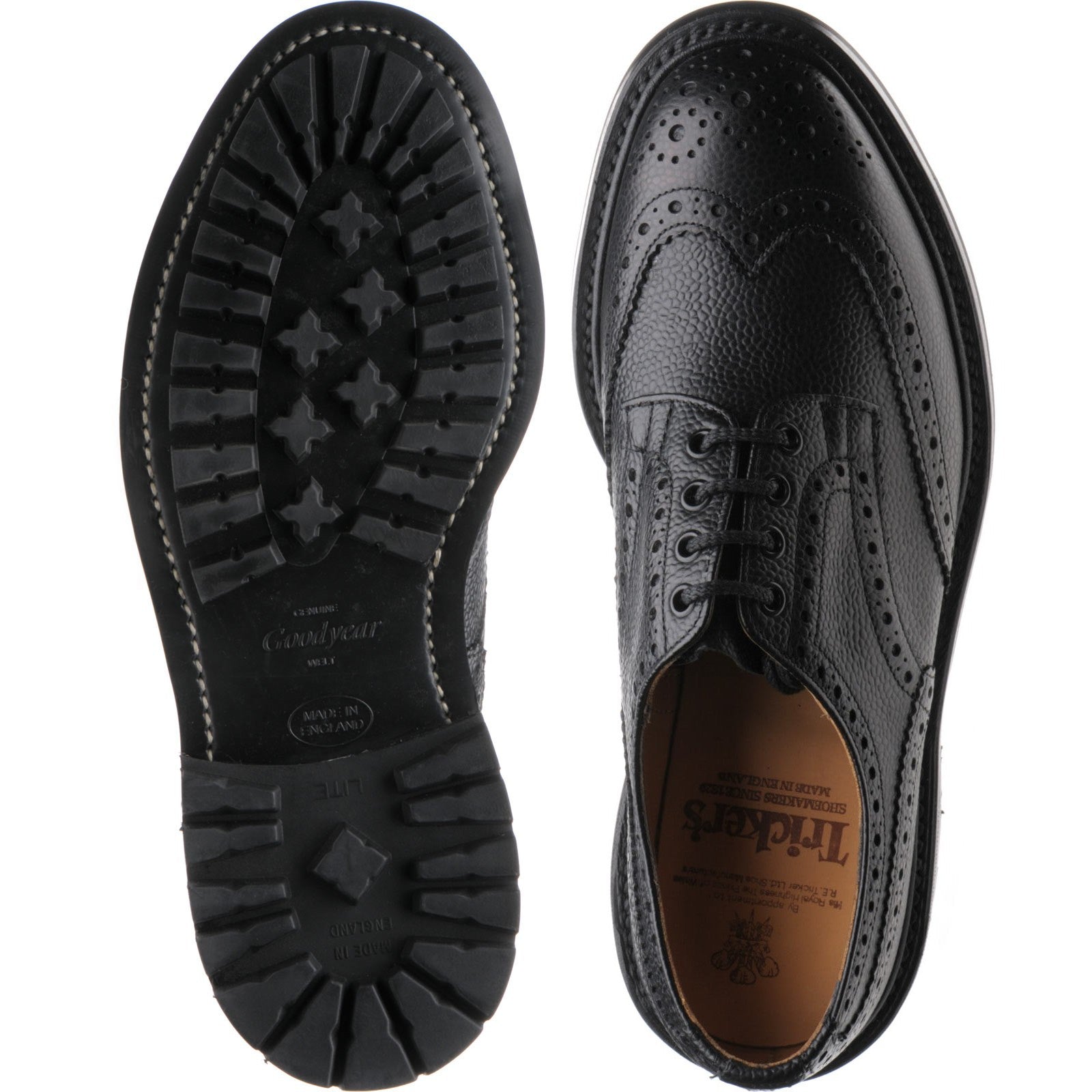 Trickers Ilkley mens rubber-soled brogues in black calf grain