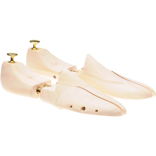 Product image for Wildsmith Pair of Expanding Shoe Trees in pine wood