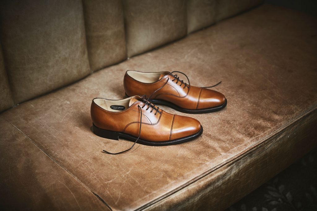 Oxford shoes in tan calf leather